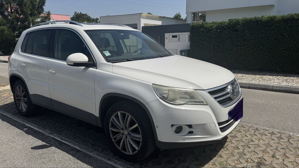 VW Tiguan 2.0  TDI BlueMotion com Teto Panorâmico