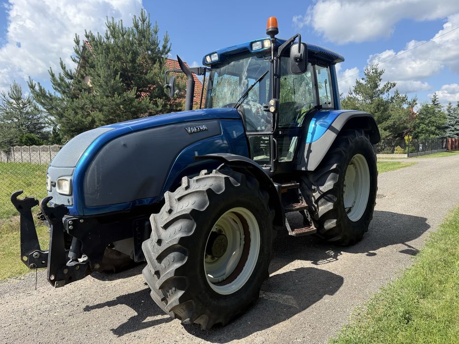 Valtra T120 TUZ Amortyzacja osi Klimatyzacja