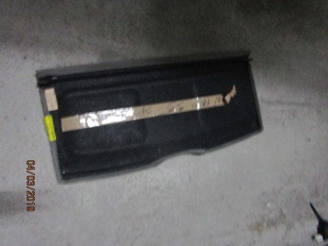 Chapeleira / tampo da mala VOLKSWAGEN Polo (6N)