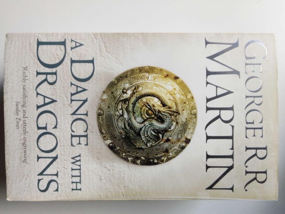 A Dance with Dragons - muito bom estado