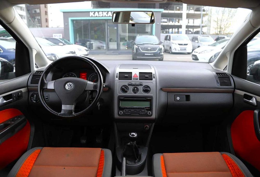 Volkswagen Cross Touran 2009