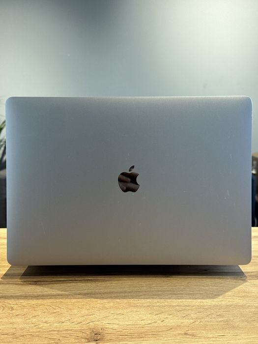 MacBook Pro 15 2017 i7 16/256gb Pro 560 !! Гарантія від магазину !!