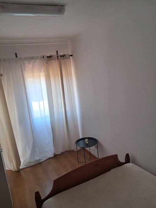 Alugo quarto em Cavadas