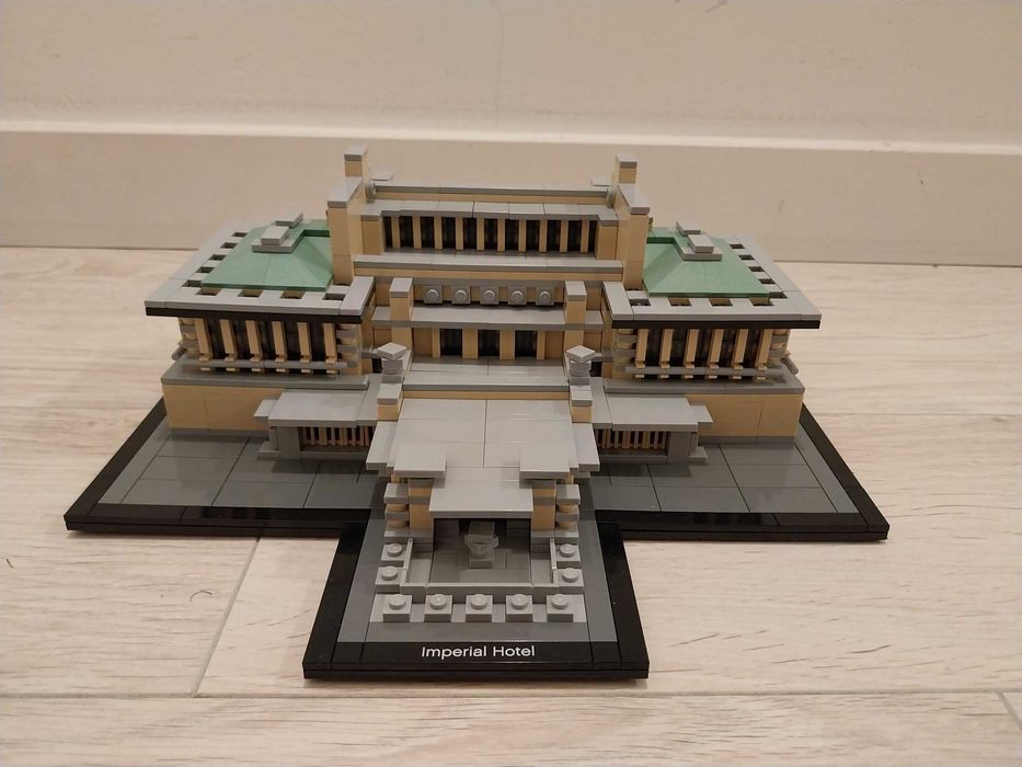 LEGO 21017 Architecture - Hotel Imperial