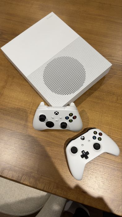 Consola XBOX One S 1 TB