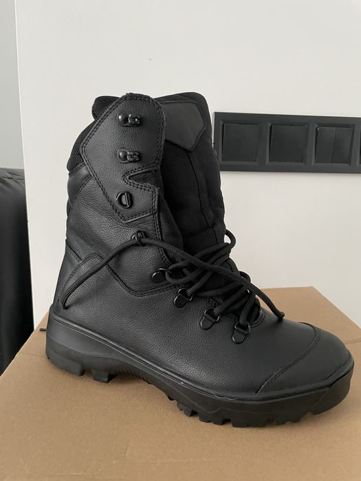 Ботінки жіночі. Берці жіночі.