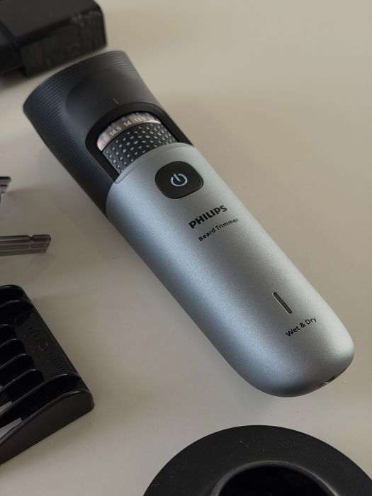 Тример Philips Series 7000