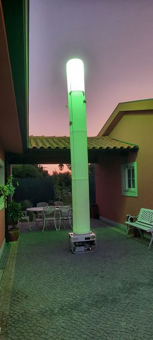 Gerador 220 voltes com luz iluminação urgente