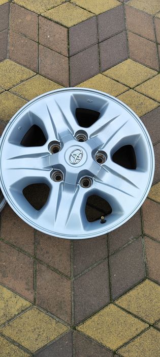 Диски на Тойота Ленд Крузер