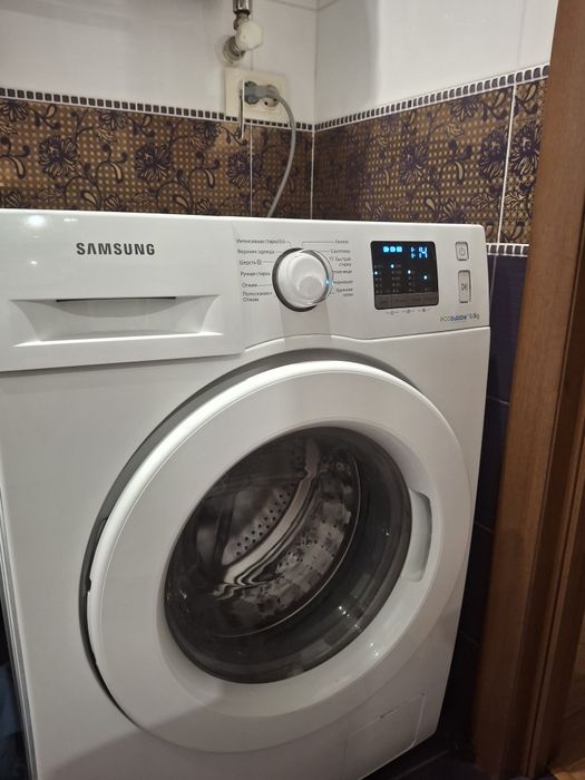 Вузька (40см) пральна машина Samsung 6кг WF60F40E0W2W