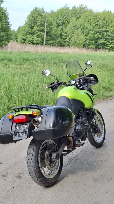 Triumph Tiger 955i duże turystyczne enduro adventure