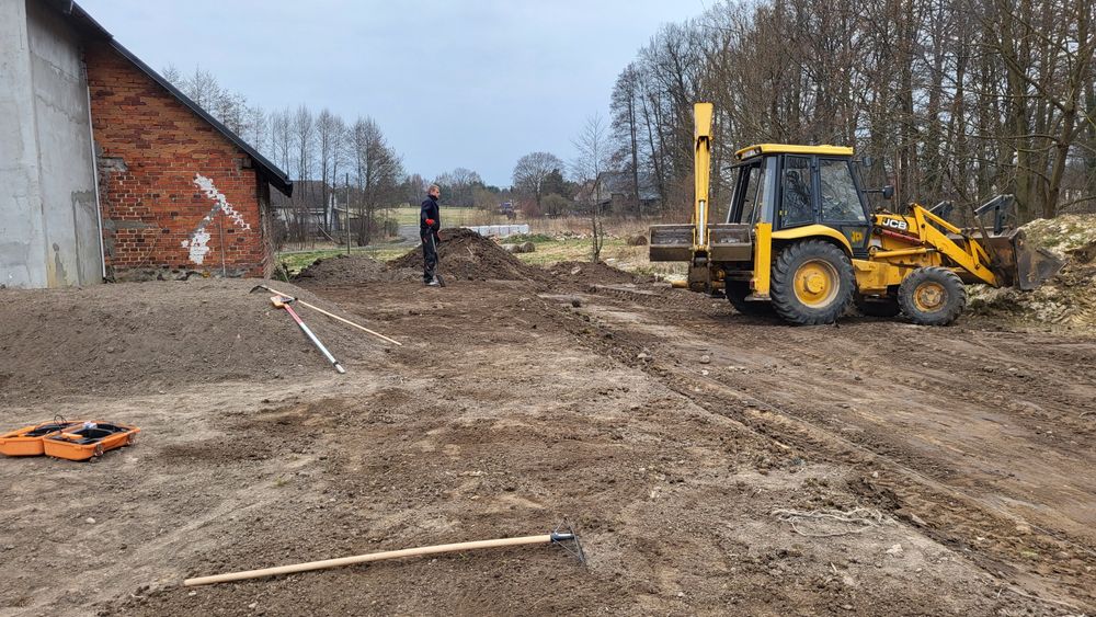 Uslugi koparko ładowarka plus wywrotka,  usługi niwelatorem,