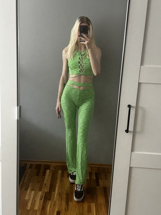 kompelt letni Bershka XS spodnie top zielone