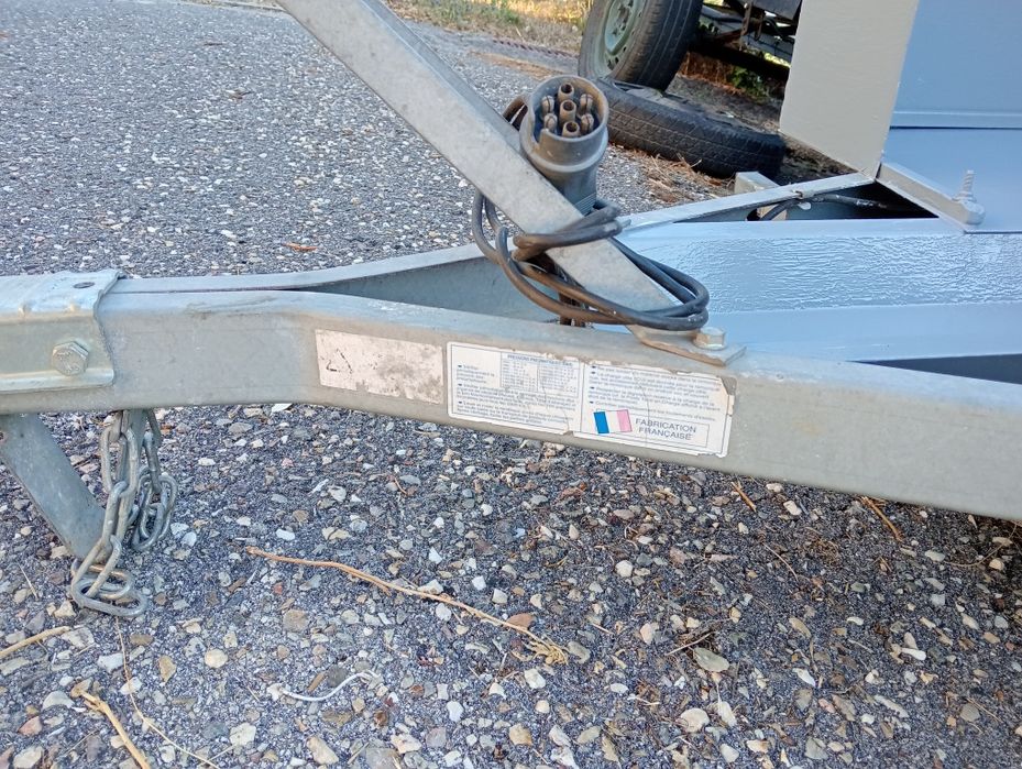 Atrelado mota e dá para mais