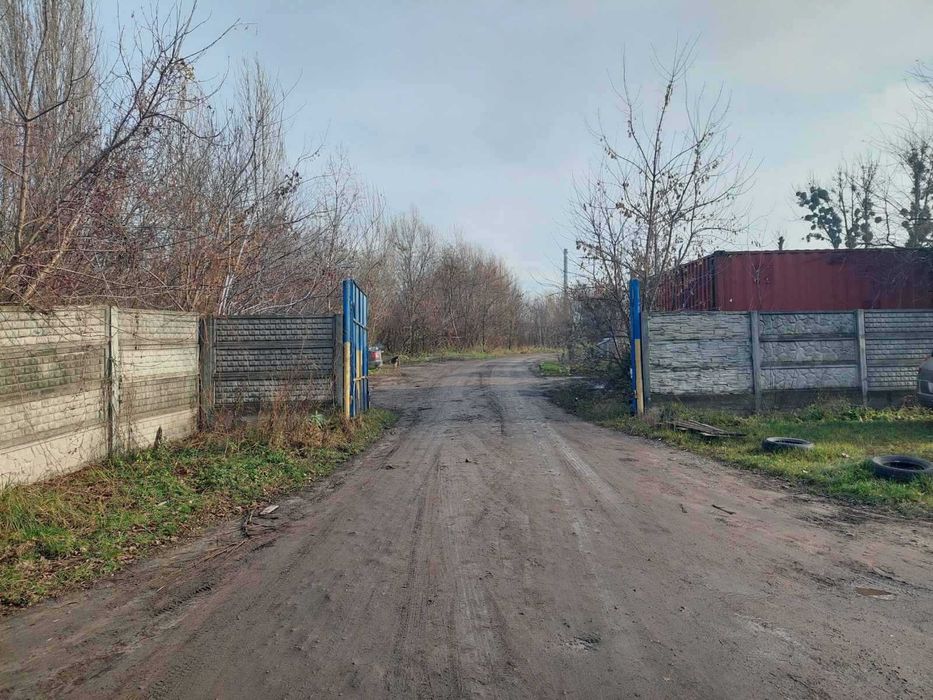 (5) Здається спеціальне приміщення на вул. Батозька 6470