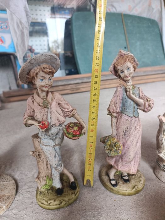 Estátuas diversas decoração