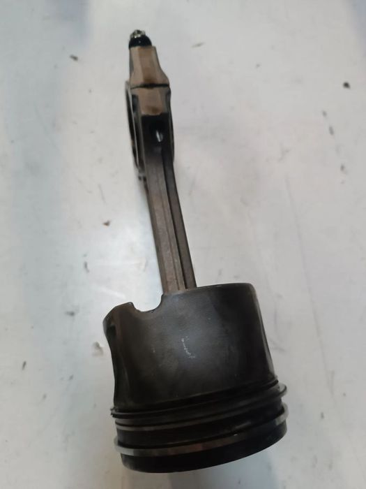 Piston - BMW E46 320D  ( 150CV )