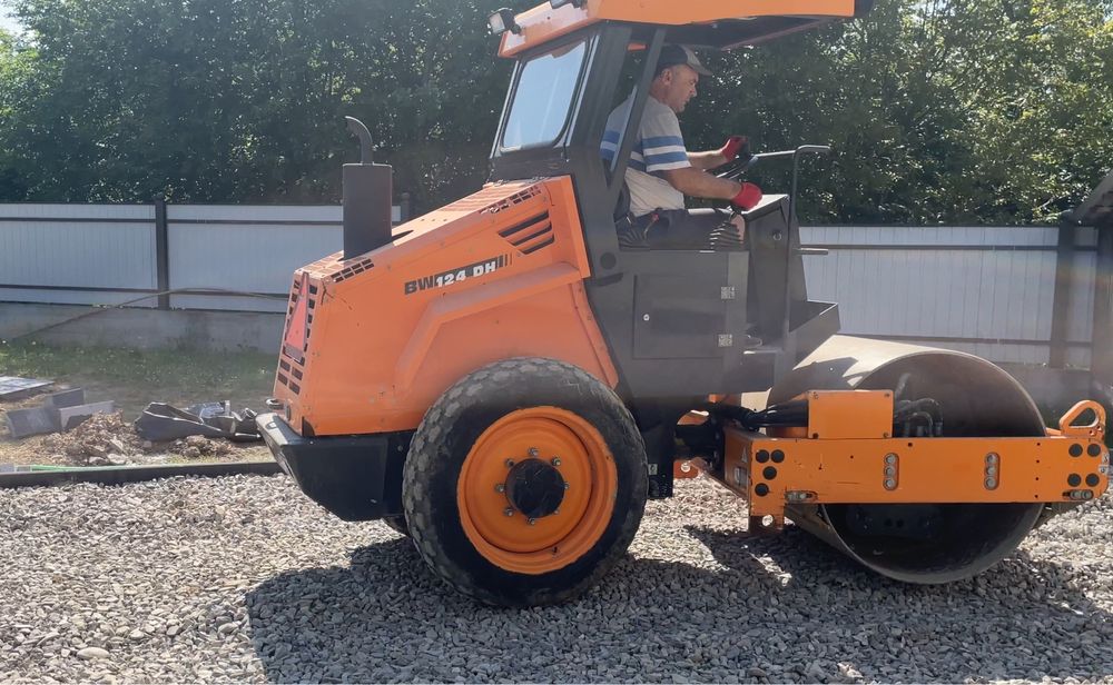 Послуги гідромолота, відбійного молотка