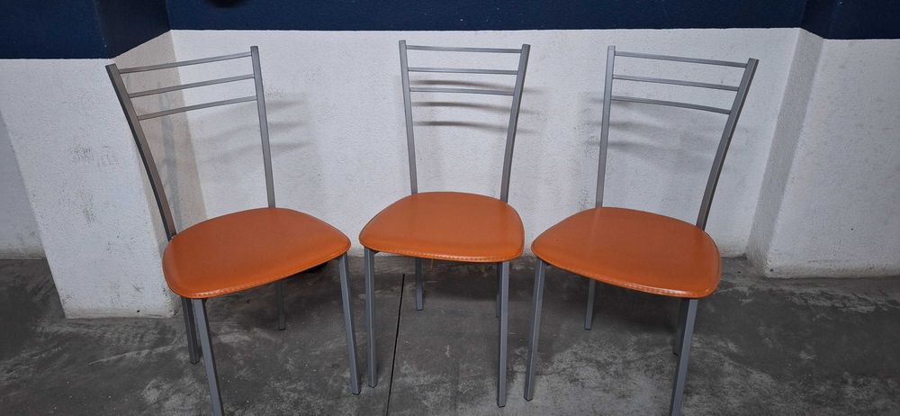 3 Cadeiras de Cozinha ou sala