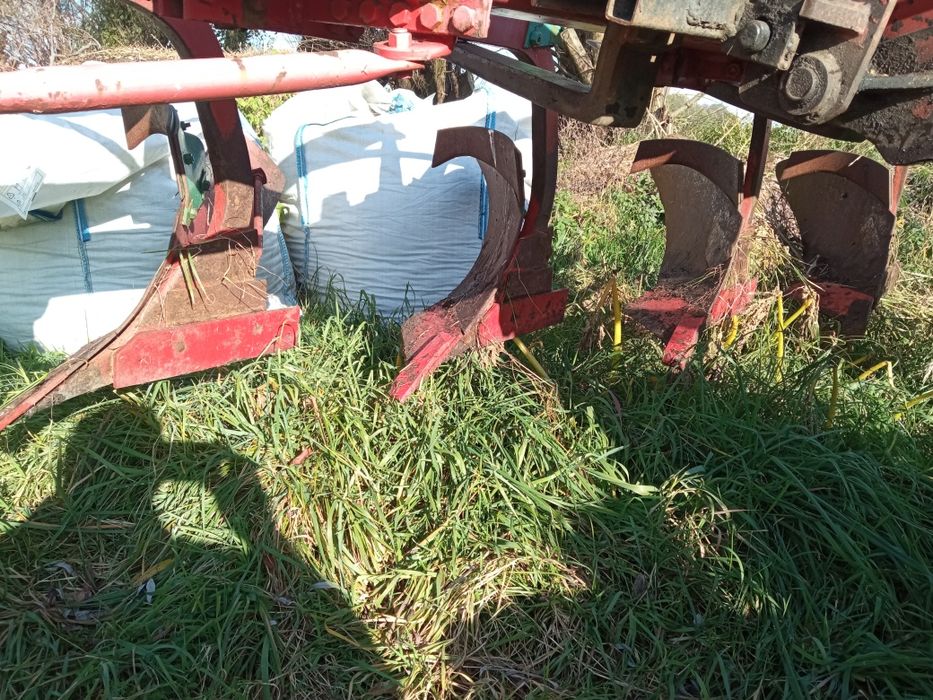 Sprzedam pług 4 skibowy