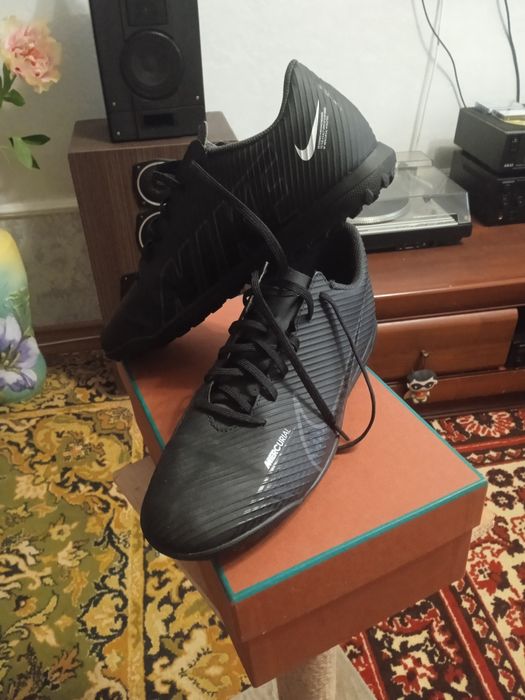 Nike Mercurial сороконожки