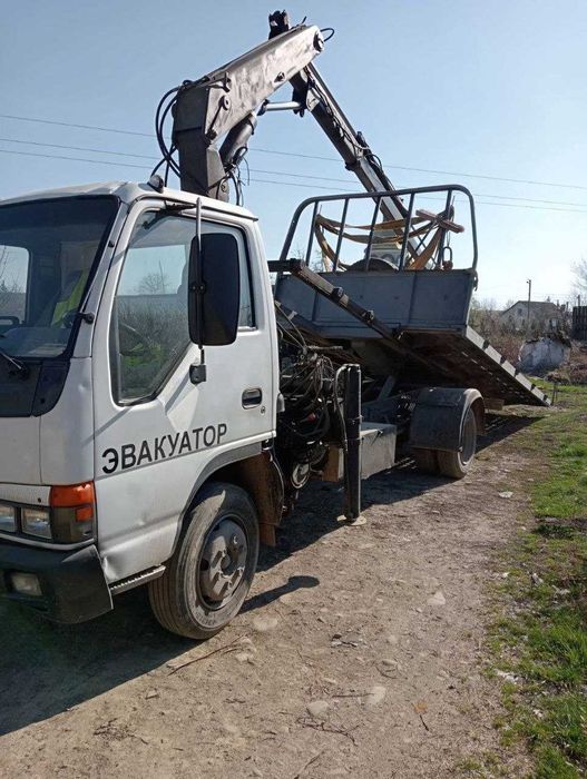 Евакуатор Isuzu .