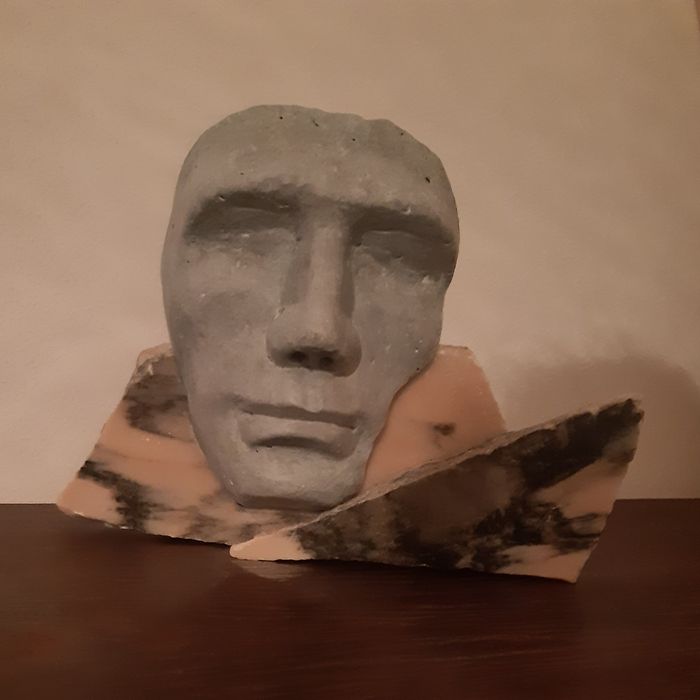 Estátua original único de autor