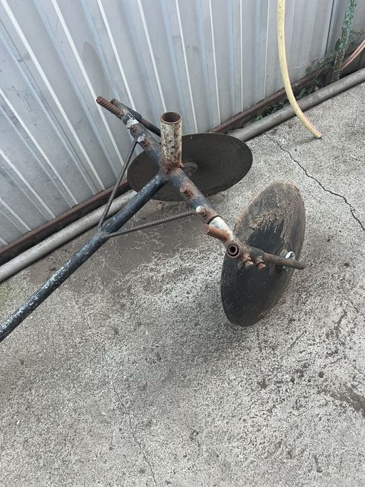 продам плуг і діски