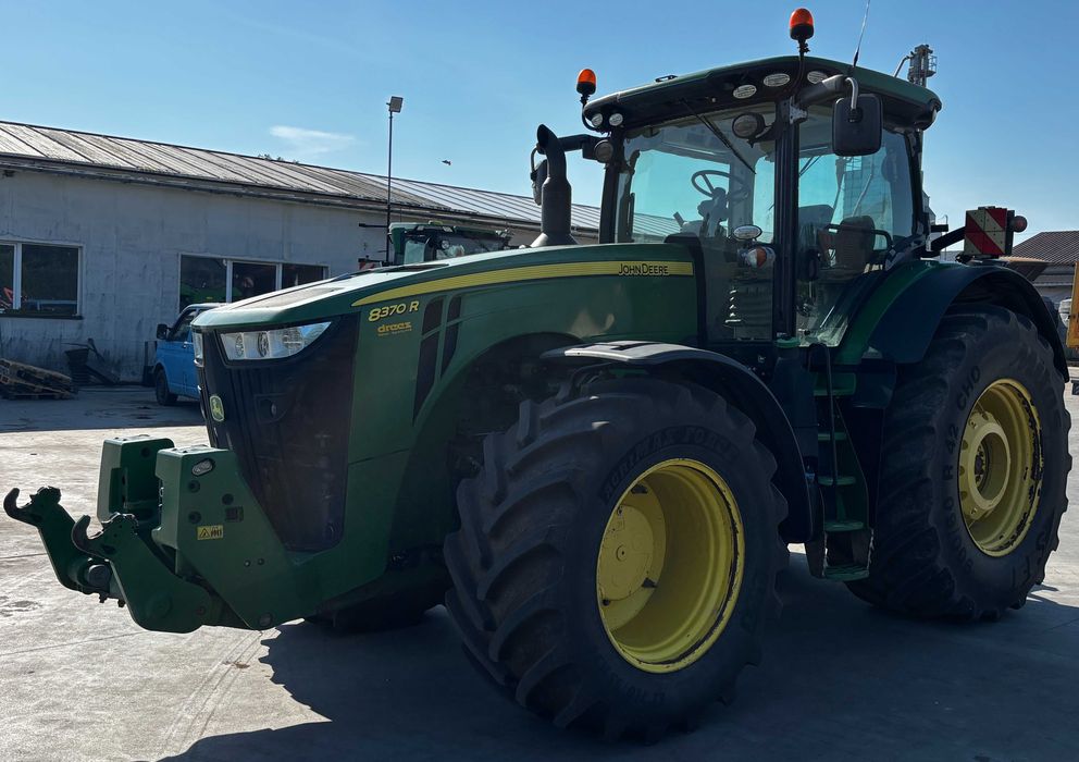 Ciagnik John Deere 8370R e23
