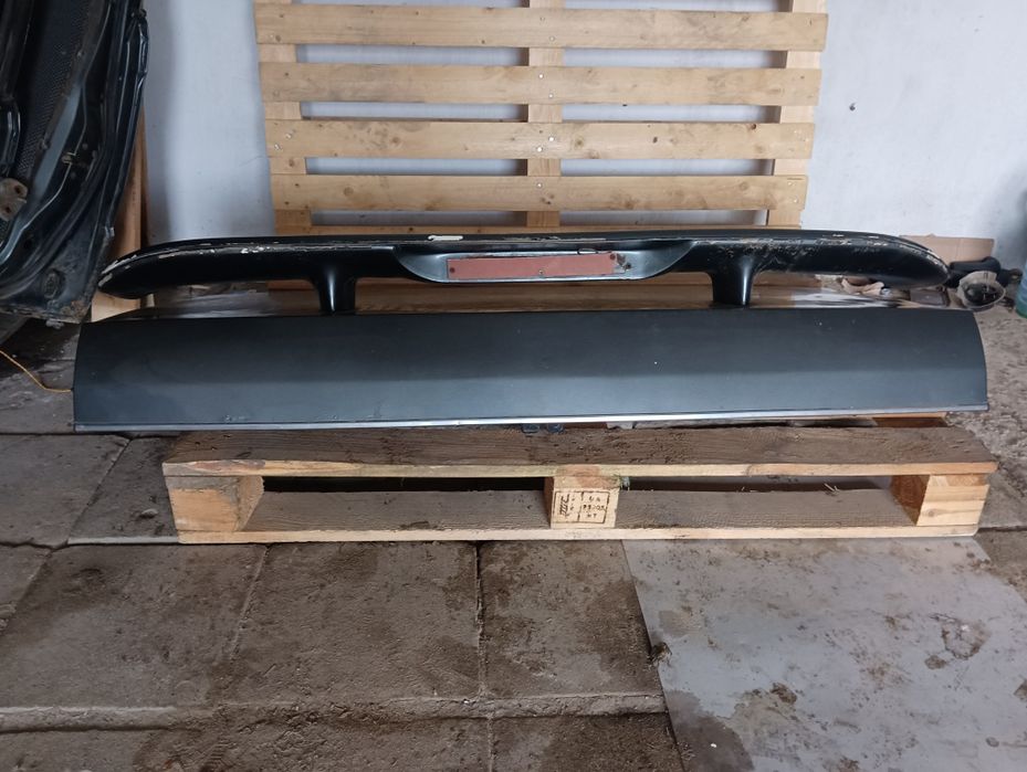 Крышка багажника Mazda 323 bf 1.6