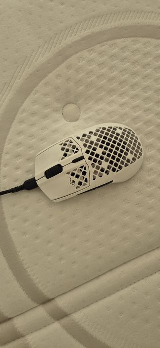 Rato Gaming SteelSeries Aerox 3 Wired (Snow White) – Como Novo
