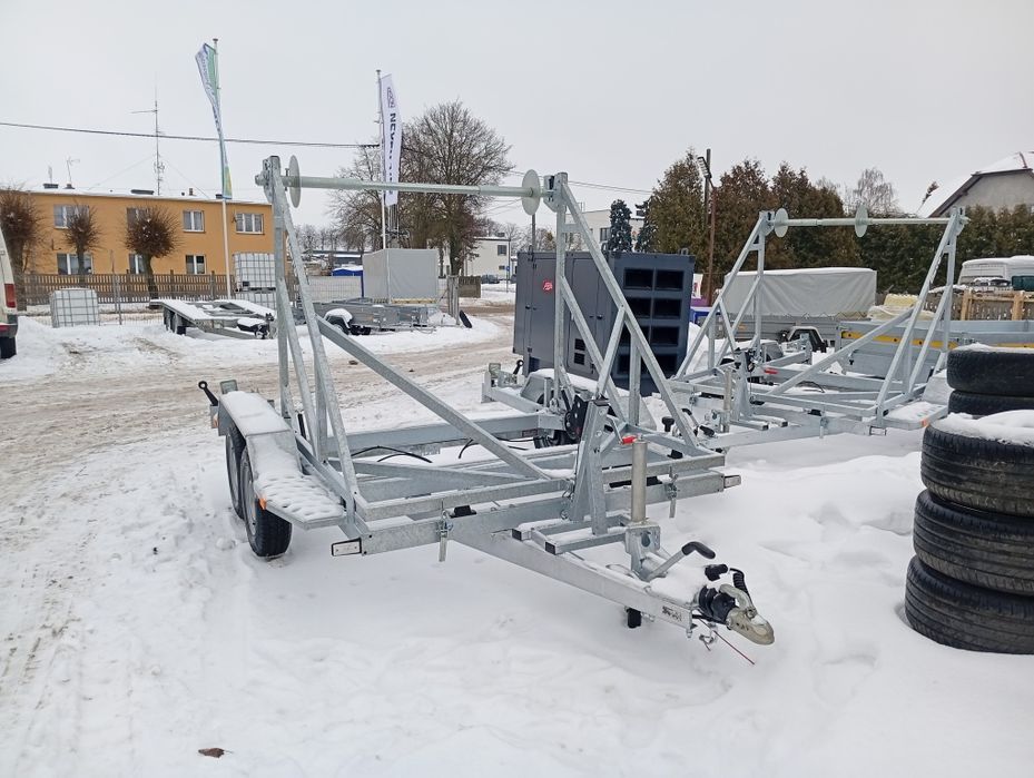 Przyczepa do przewozu szpuli kablowych