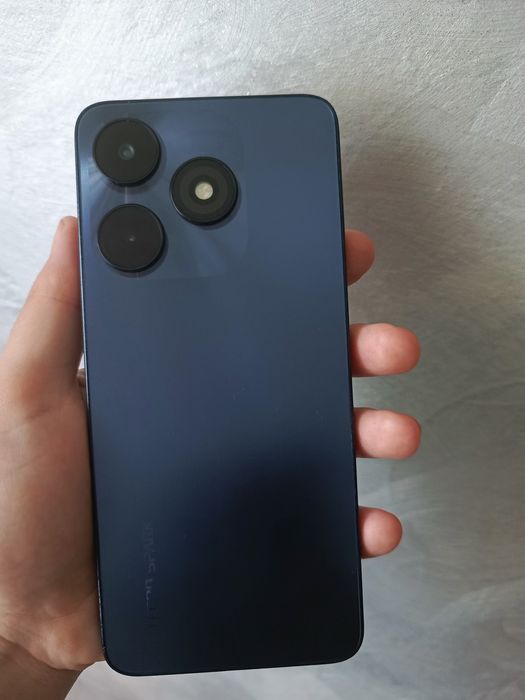 Телефон tecno spark 10 8/128