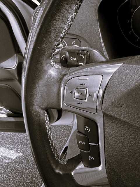 Ford S-Max — fotografia 8