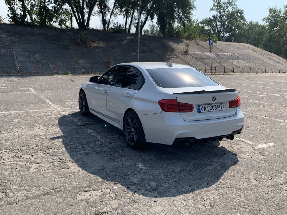 Продам BMW F30.