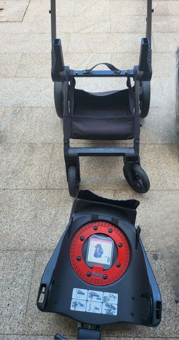 Bebé Babycoque ovo/alcofa- base isofix- carrinho passeio Jané Muum