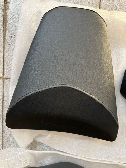 Banco / Mala / Apoios pés Honda NT1100 de 2025 * NOVO *