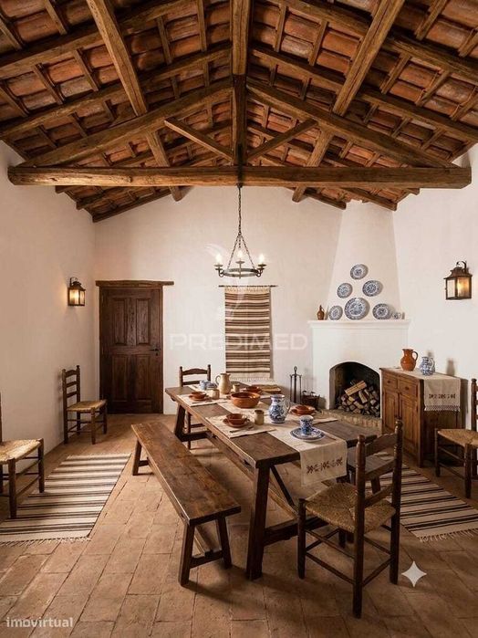 Oportunidade de Restauro: Ruína Tradicional no Coração do Alentejo...