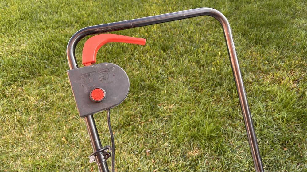 Corta relvas Sterwins 1600W