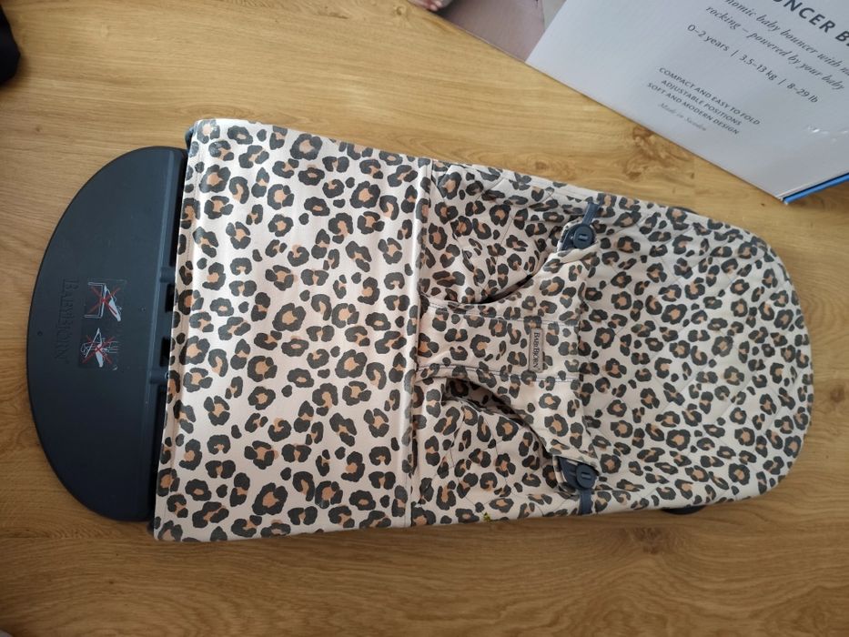 Bujak Babybjörn panterka Leopard