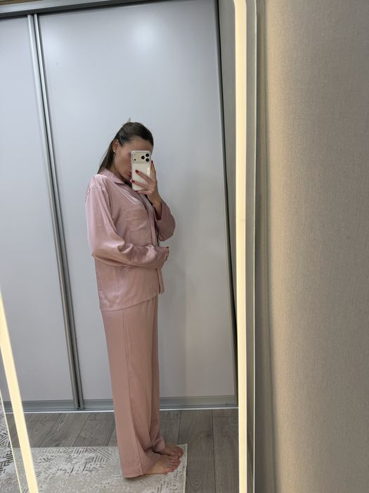 Жіноча шовкова піжама