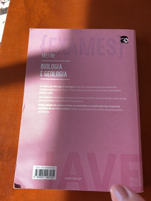 Livros de Biologia e Geologia 11 ano - exame