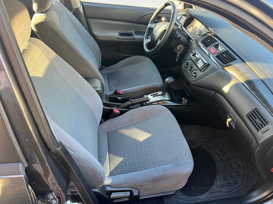 Mitsubishi Lancer Wagon 1.6 Gasolina Automático — 2004