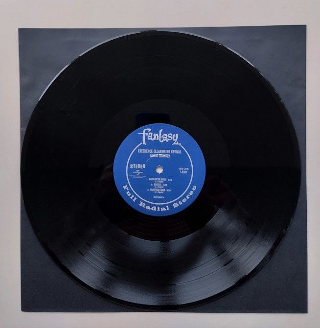 Creedence Clearwater Revival – Bayou Country