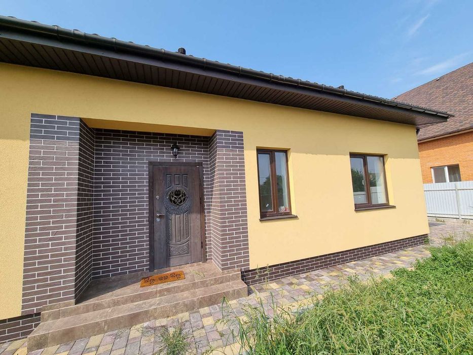 Продам 1 эт. новый дом 135 кв.м. в с.Осещина,9 соток земли от хозяина