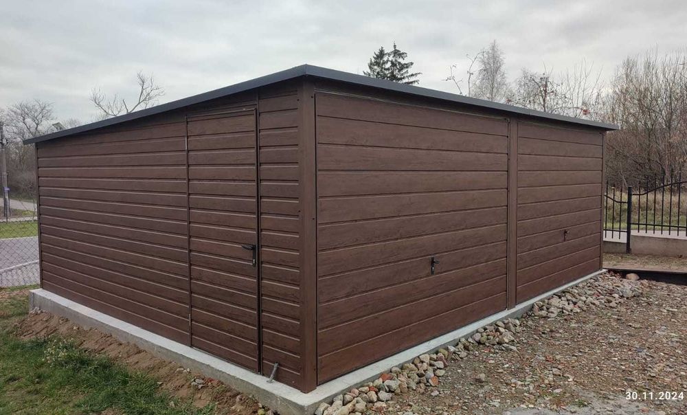 Garaż blaszany 6x5 Premium Garaz drewnopodobny grafit Garaże blaszane Premium 6x5 6x5.8 6x6 6x7 7x7 PRODUCENT