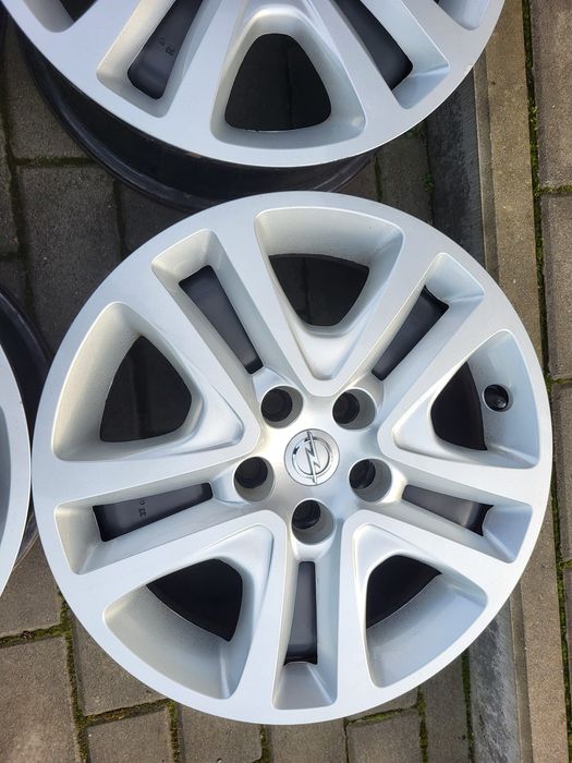 Felgi Stalowe Strukturalne 6.5Jx16 5x105 Opel Astra J K Mokka Ampera A