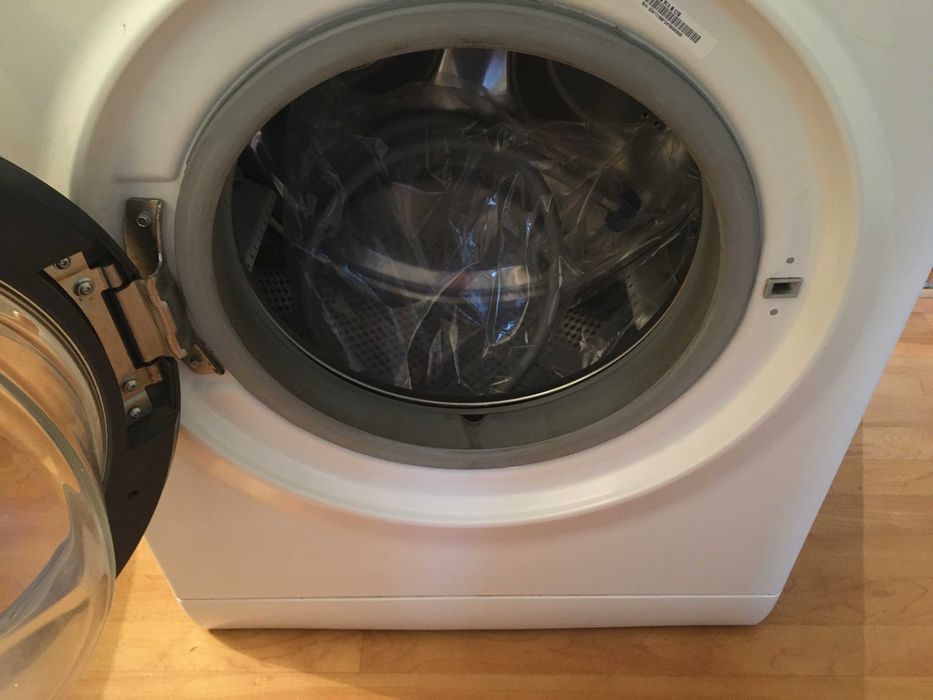 Пральна машина Hotpoint-Ariston