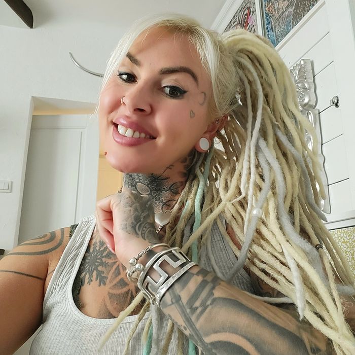 Dready Warszawa profesjonalnie dredloki, dredy full service.