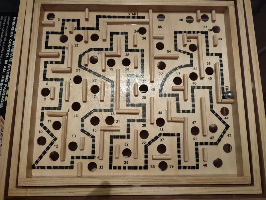 Labirinto em madeira